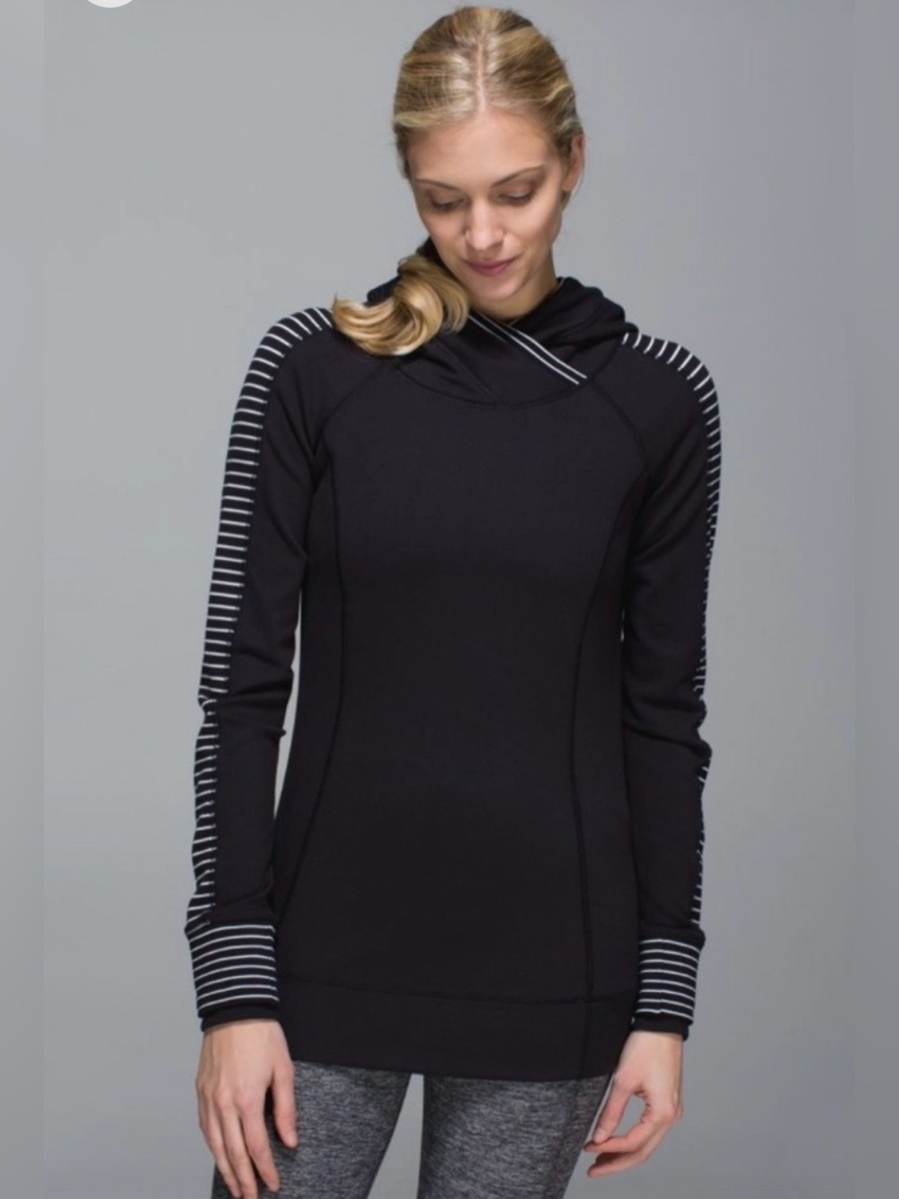 Lululemon Think Fast Hoodie in Black  | Size 12